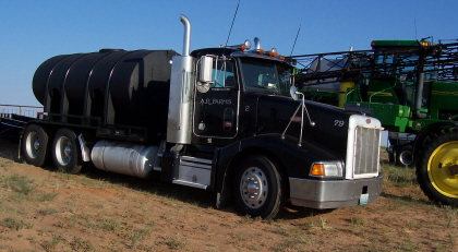 /i//Spray_Truck_web_1.jpg